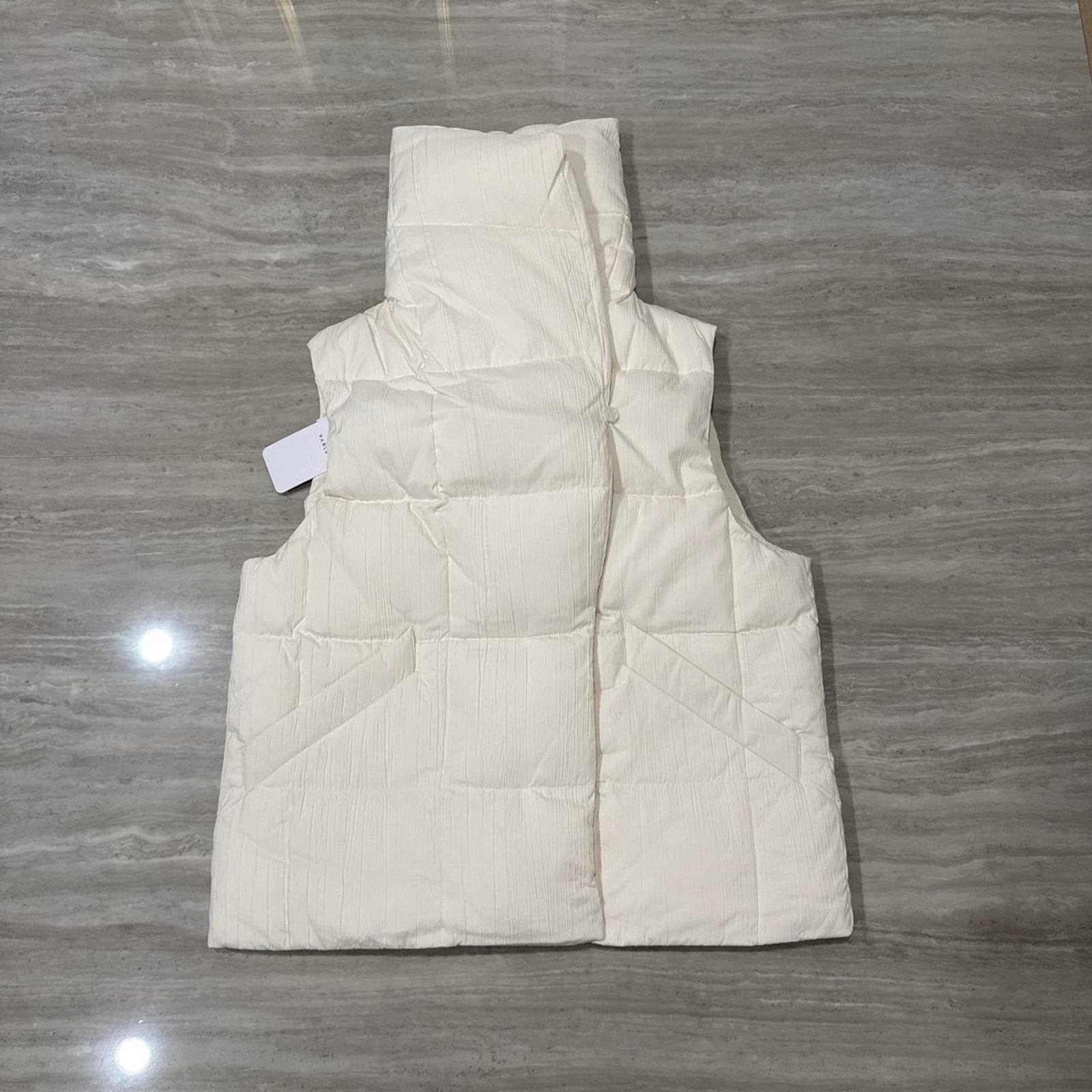 Varley Chiara Padded Gilet Brand